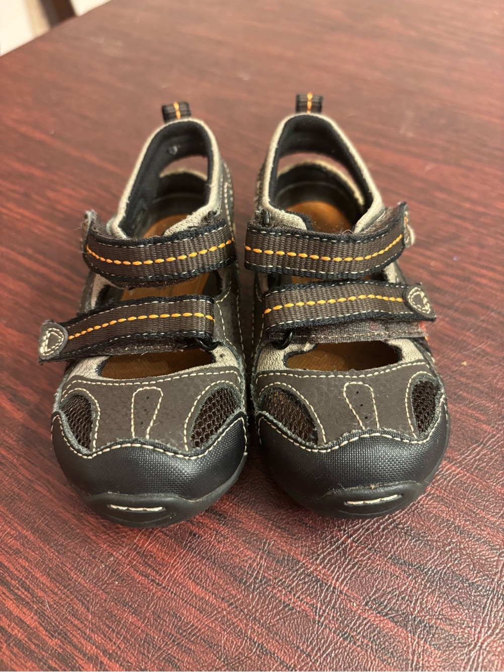 Stride Rite Kids Brown and Tan Velcro Outdoor Shoes size 7W